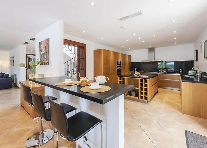 Coloma * Порт-де-Польєнса